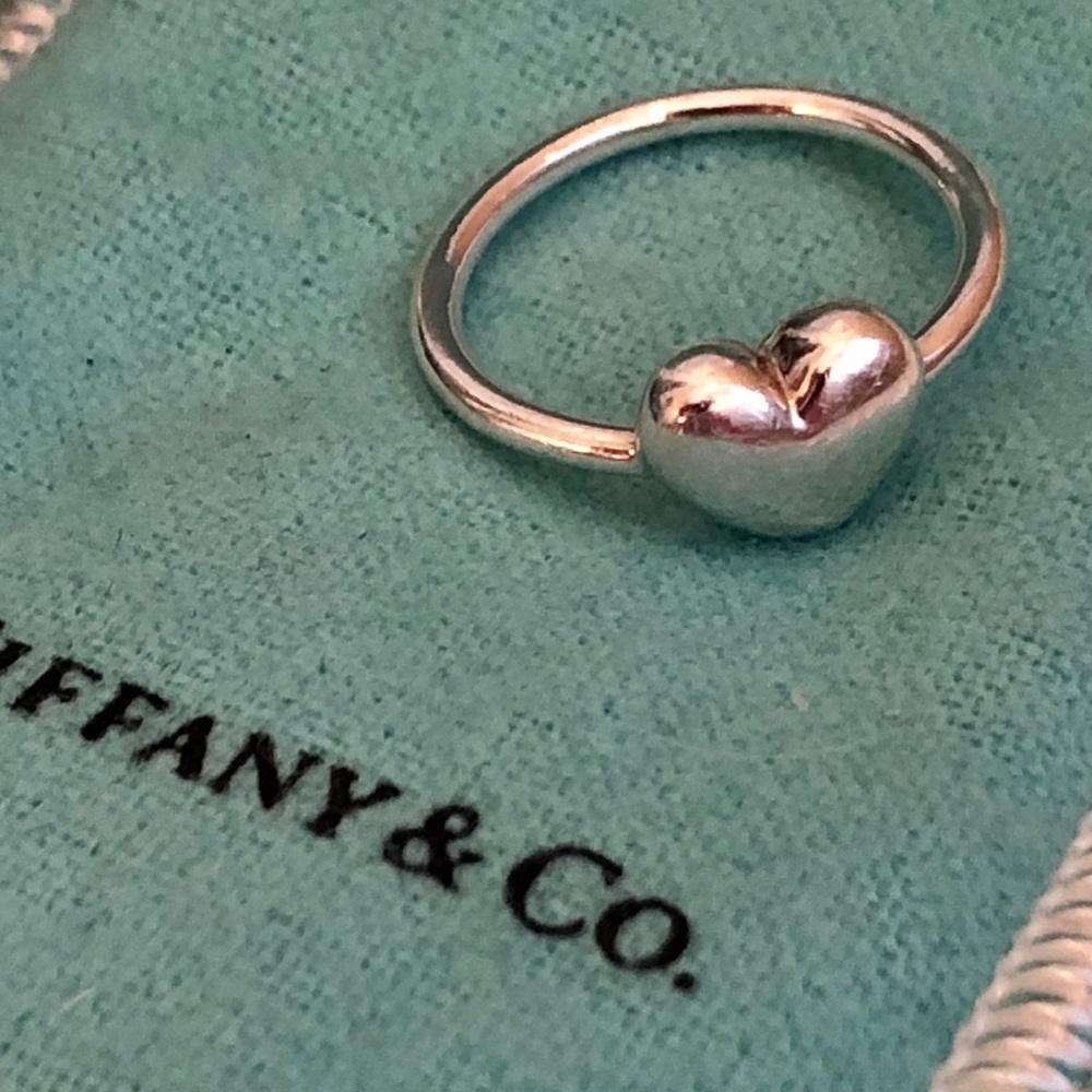 Tiffany&Co. sterling silver puff heart ring